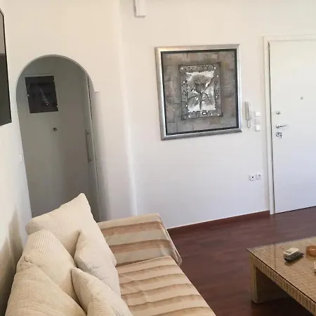 5min To Metro Apartment