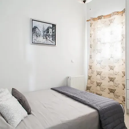 5min To Metro Apartment Athens
